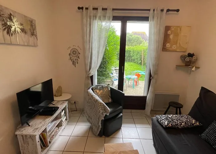 Apartment 2 Pieces Avec Jardin Fleur Marine Bord De